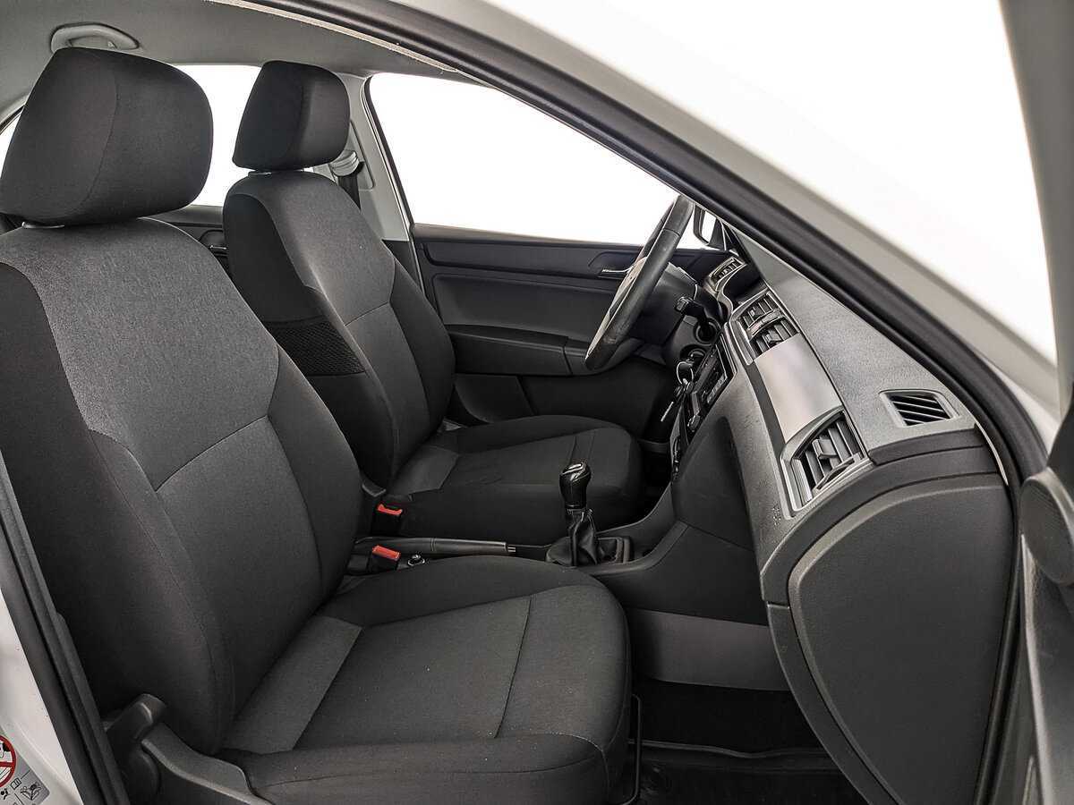 Купить Skoda Rapid с пробегом. Фото: #20