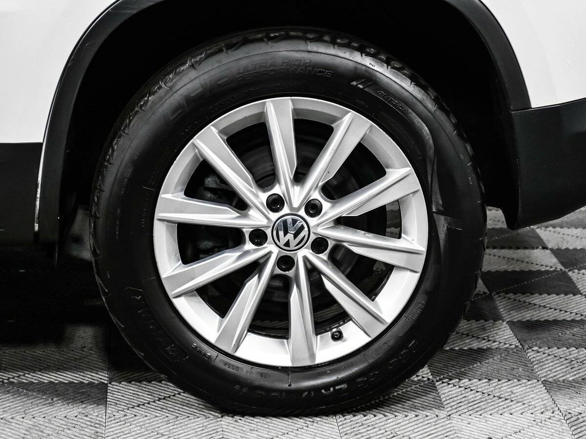 Купить Volkswagen Tiguan с пробегом. Фото: #13