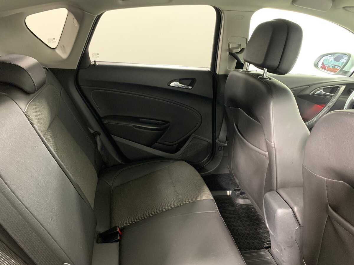 Купить Opel Astra с пробегом. Фото: #17