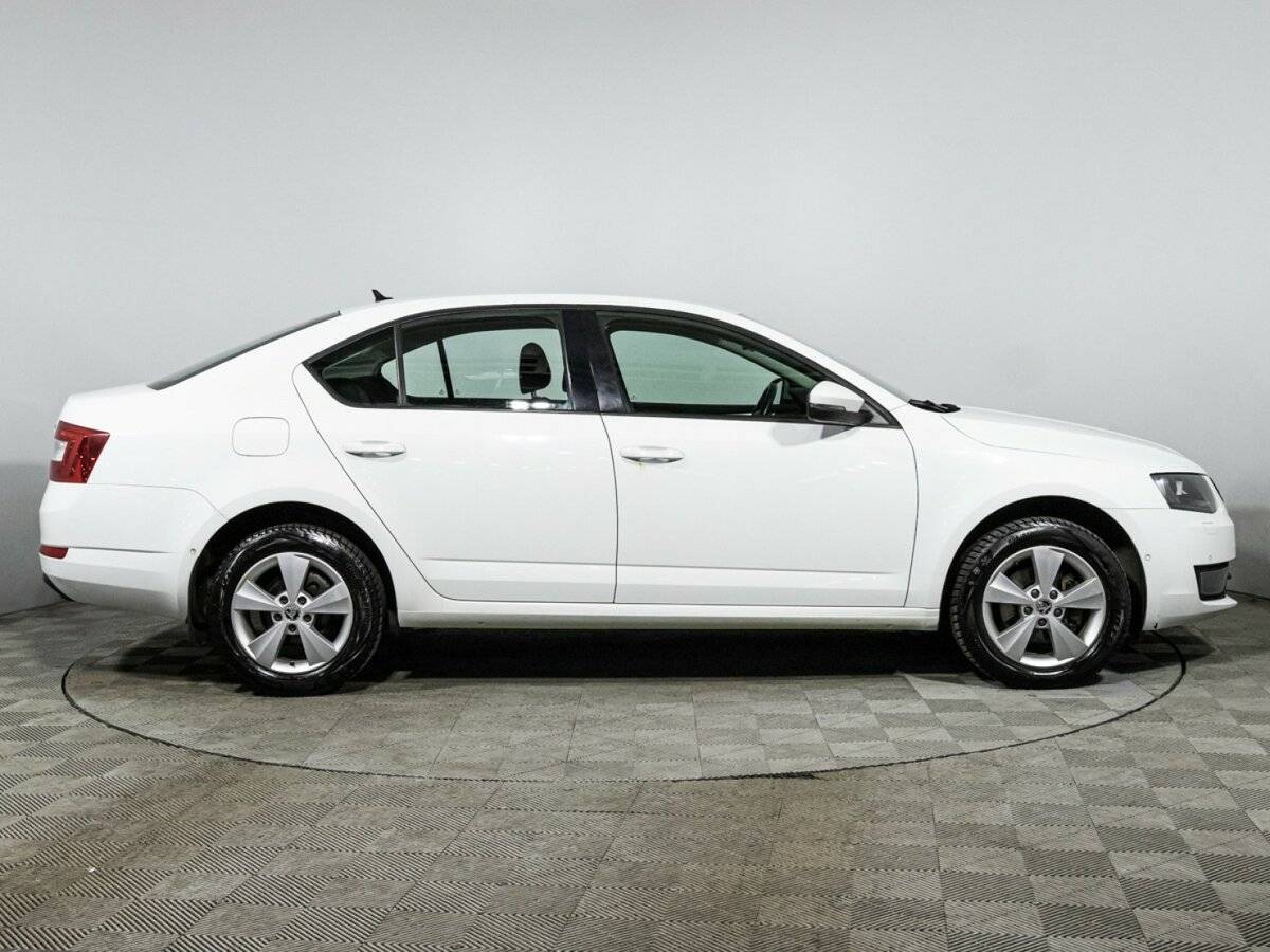 Купить Skoda Octavia с пробегом. Фото: #3