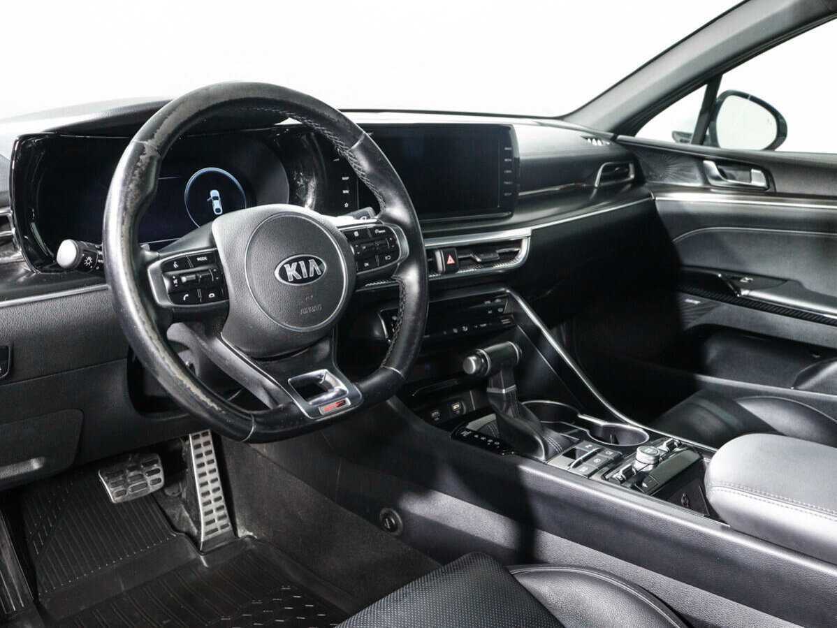 Купить Kia K5 с пробегом. Фото: #13