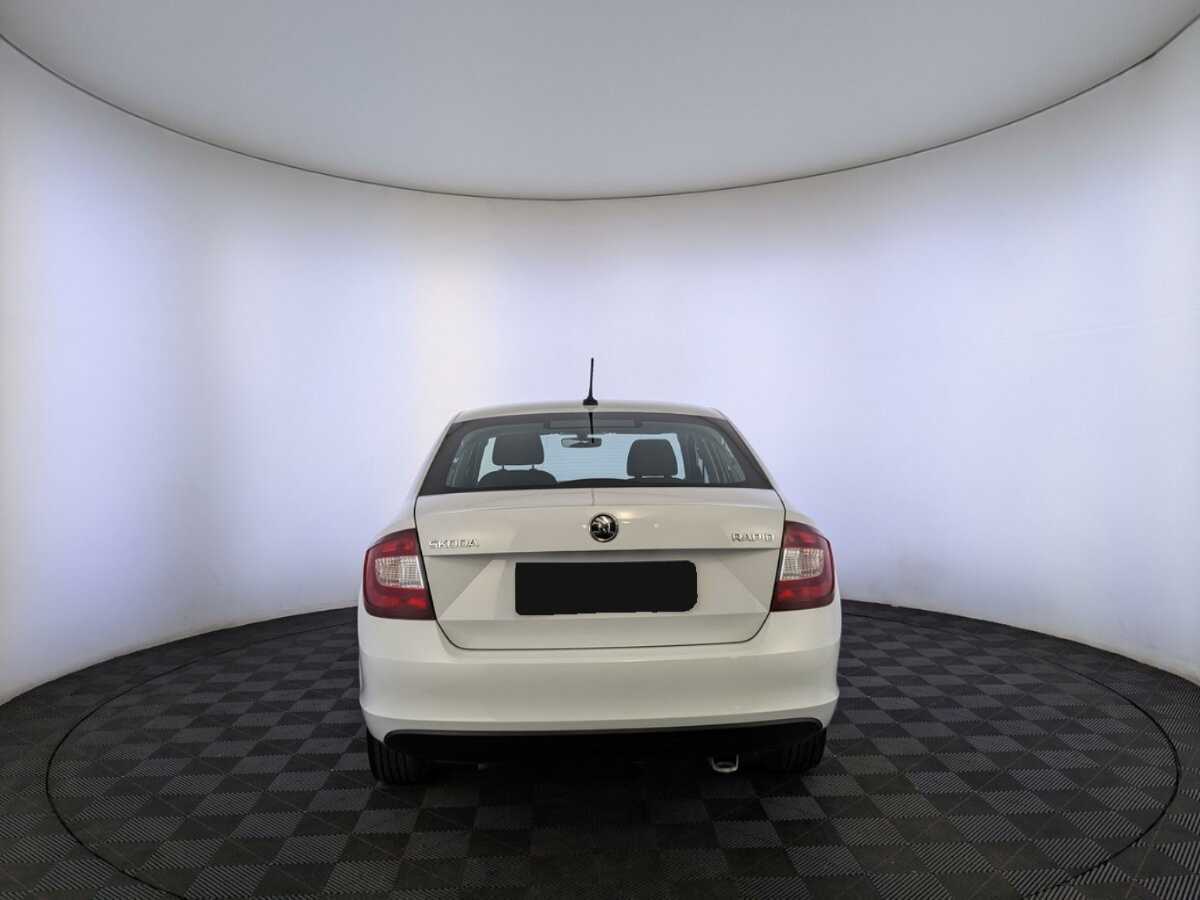 Купить Skoda Rapid с пробегом. Фото: #5