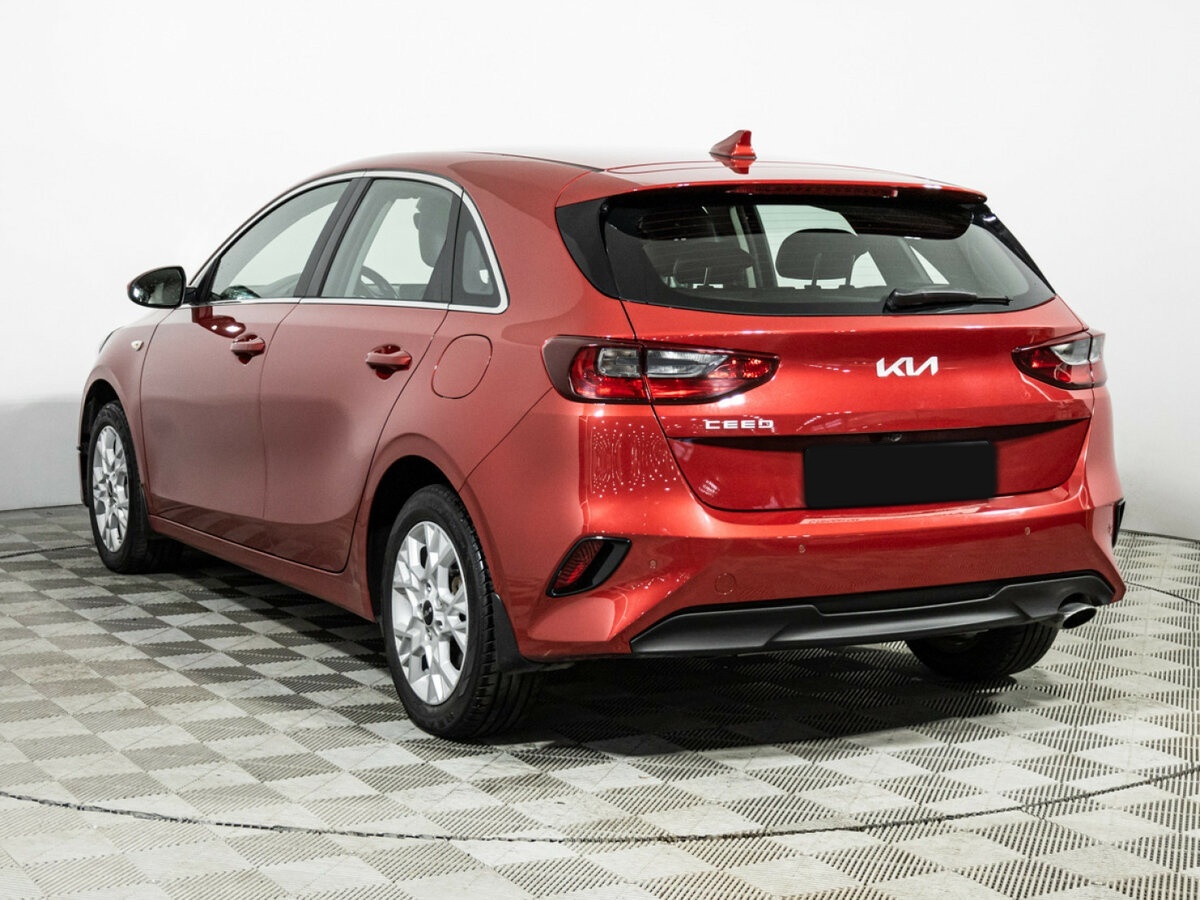 Купить Kia Ceed с пробегом. Фото: #6
