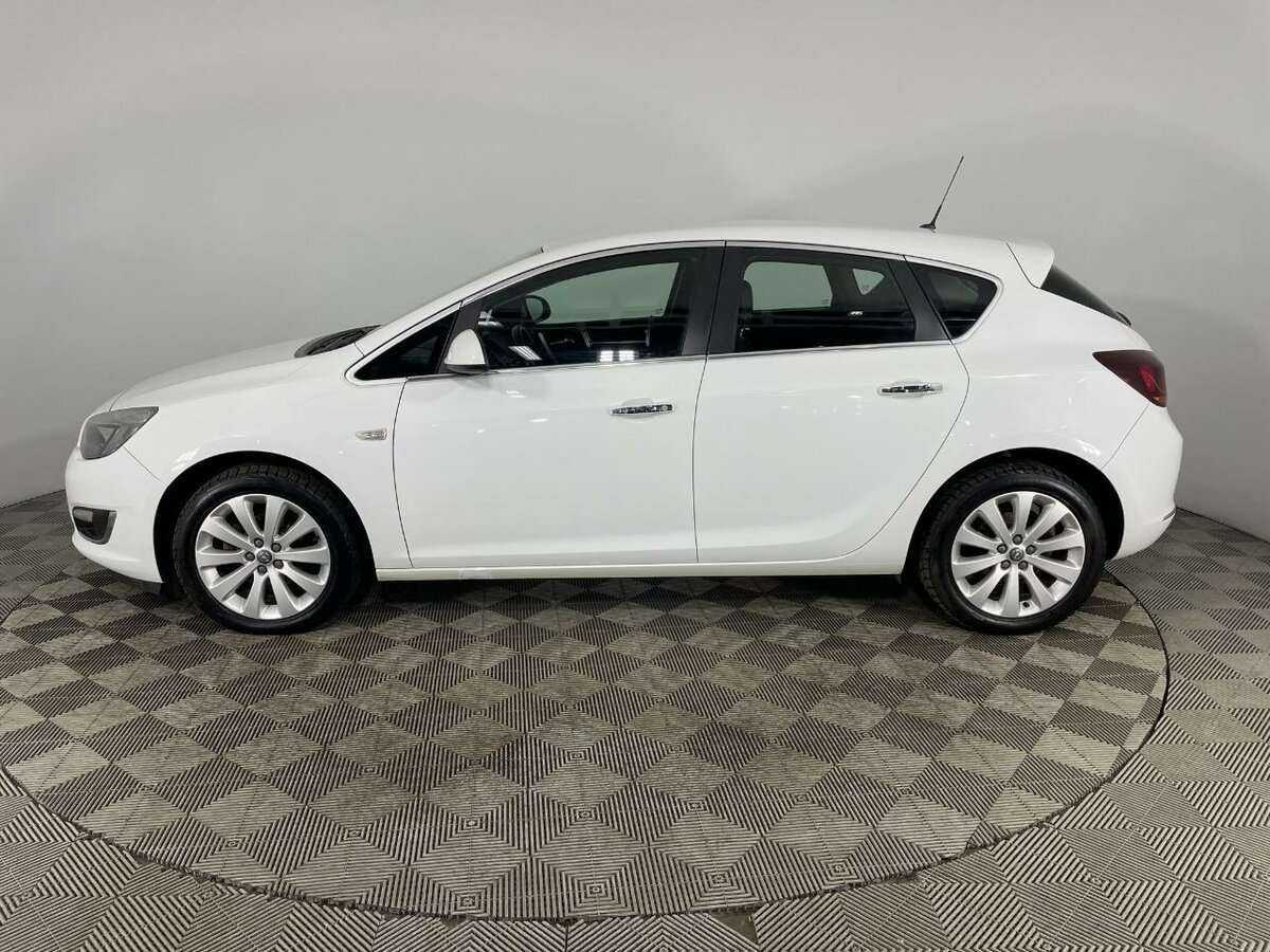 Купить Opel Astra с пробегом. Фото: #4
