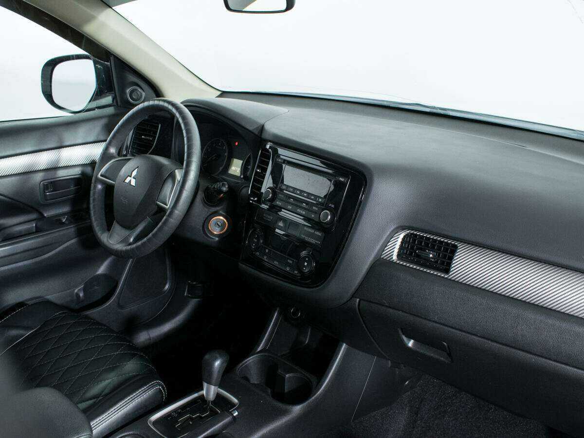 Купить Mitsubishi Outlander с пробегом. Фото: #6
