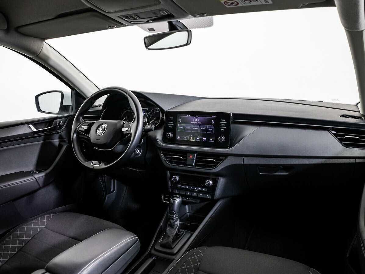 Купить Skoda Rapid с пробегом. Фото: #8