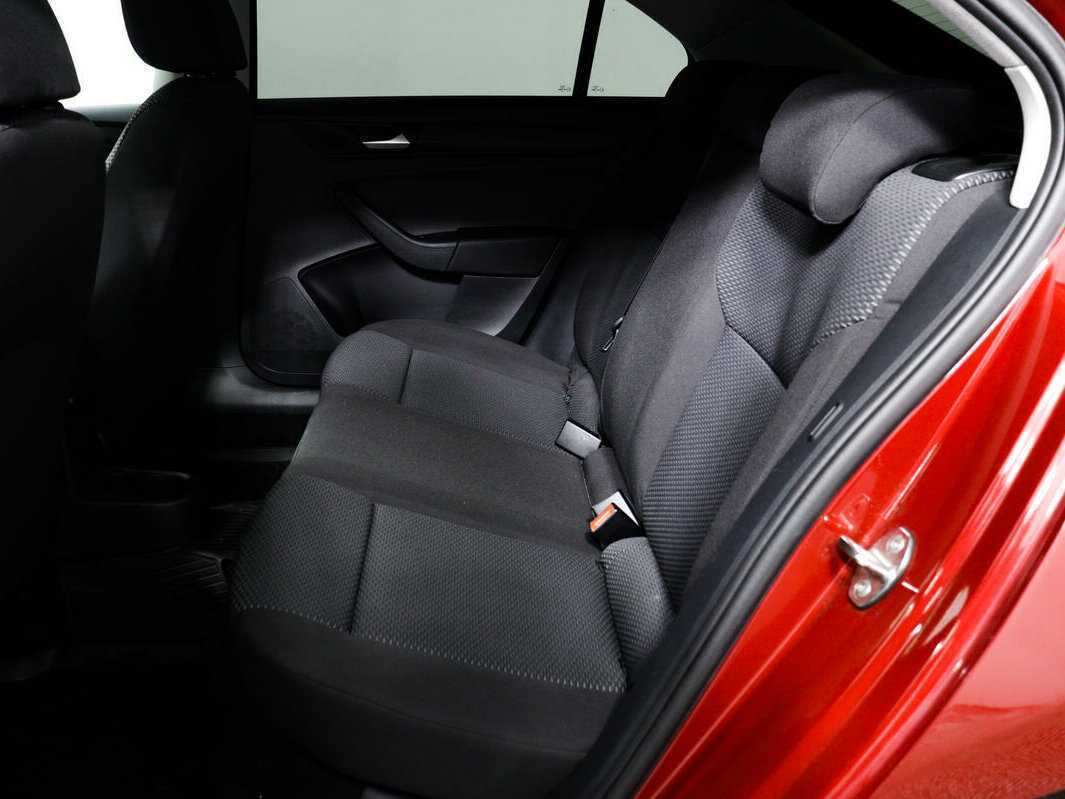 Купить Volkswagen Polo с пробегом. Фото: #11