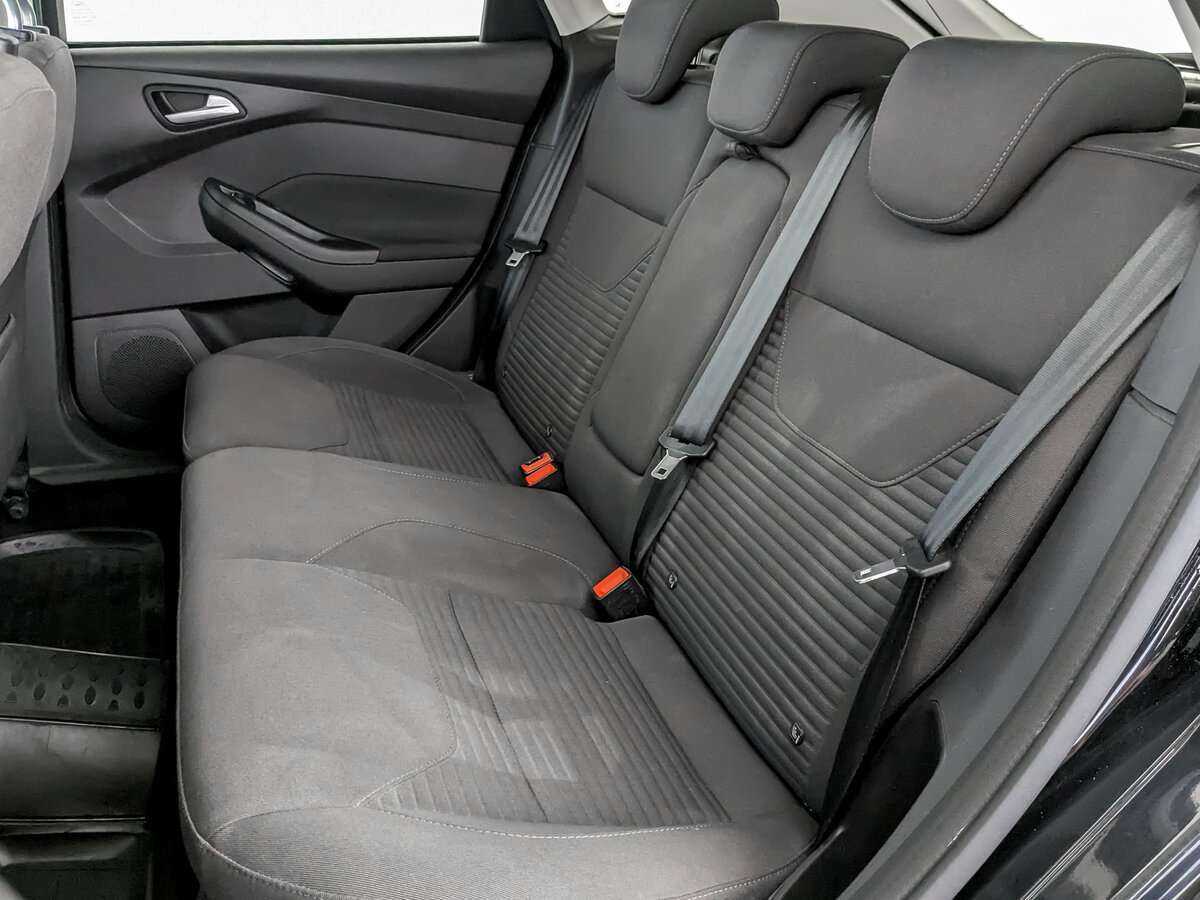 Купить Ford Focus с пробегом. Фото: #9