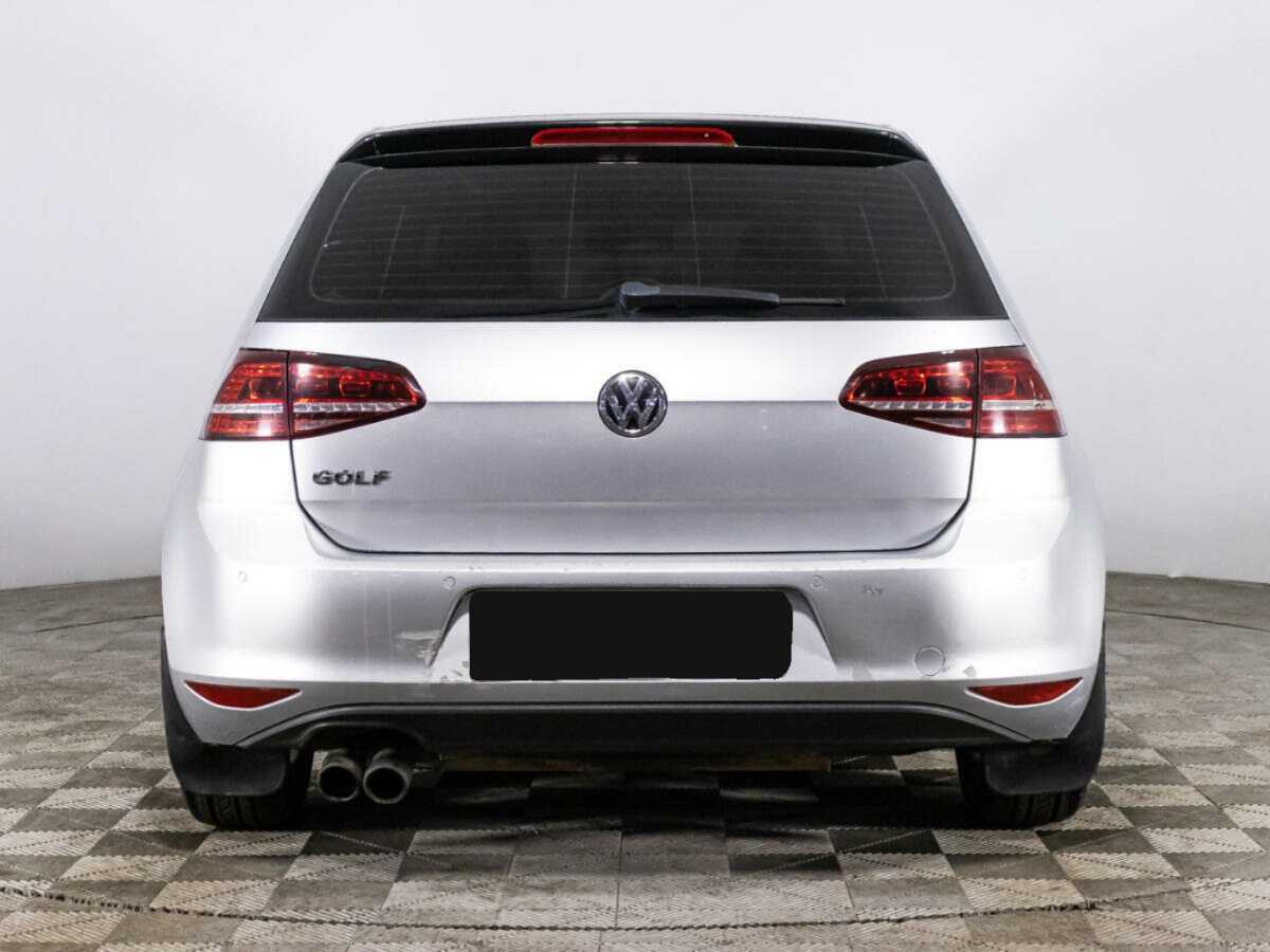 Купить Volkswagen Golf с пробегом. Фото: #2