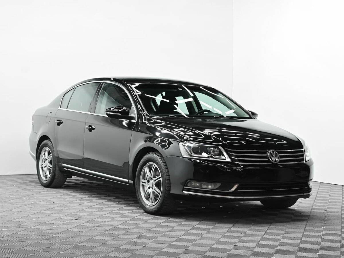 Купить Volkswagen Passat с пробегом. Фото: #1