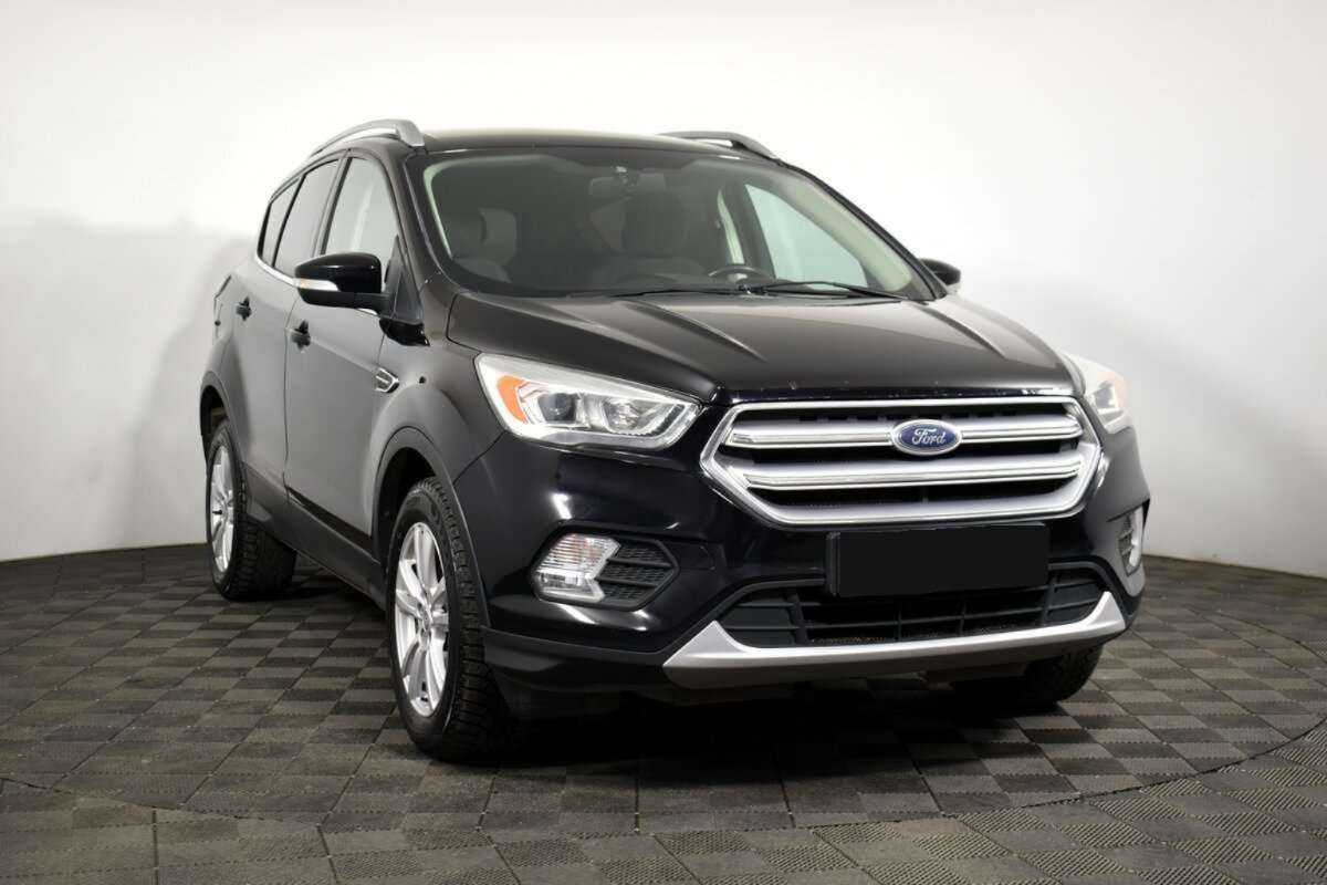 Купить Ford Kuga с пробегом. Фото: #2