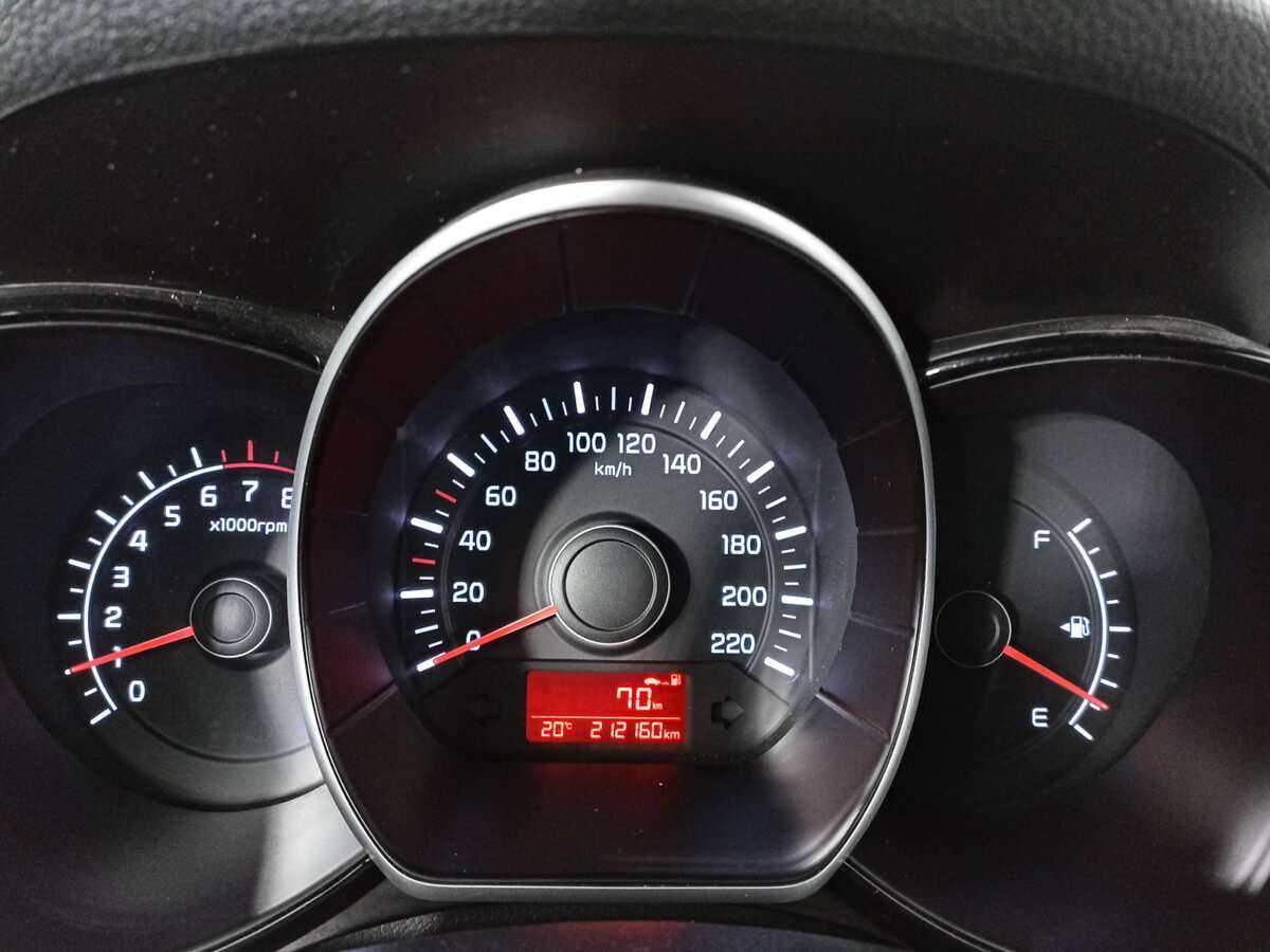 Купить Kia Rio с пробегом. Фото: #9