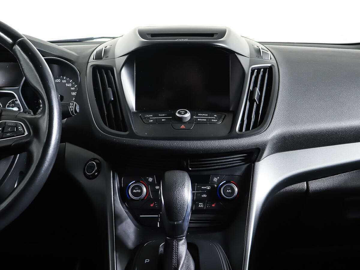 Купить Ford Kuga с пробегом. Фото: #11