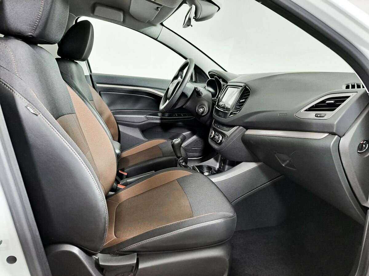 Купить Lada (ВАЗ) Vesta с пробегом. Фото: #8