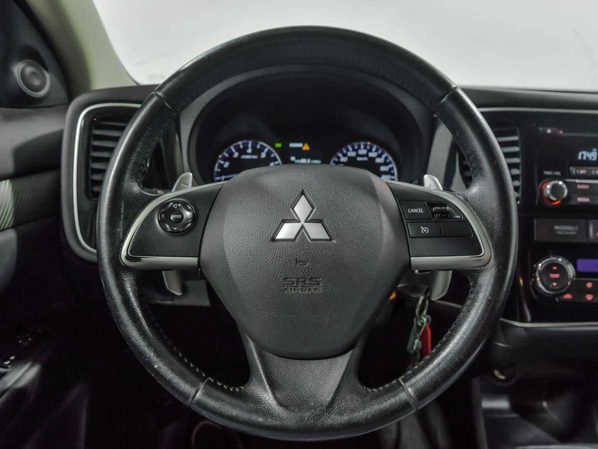 Купить Mitsubishi Outlander с пробегом. Фото: #7