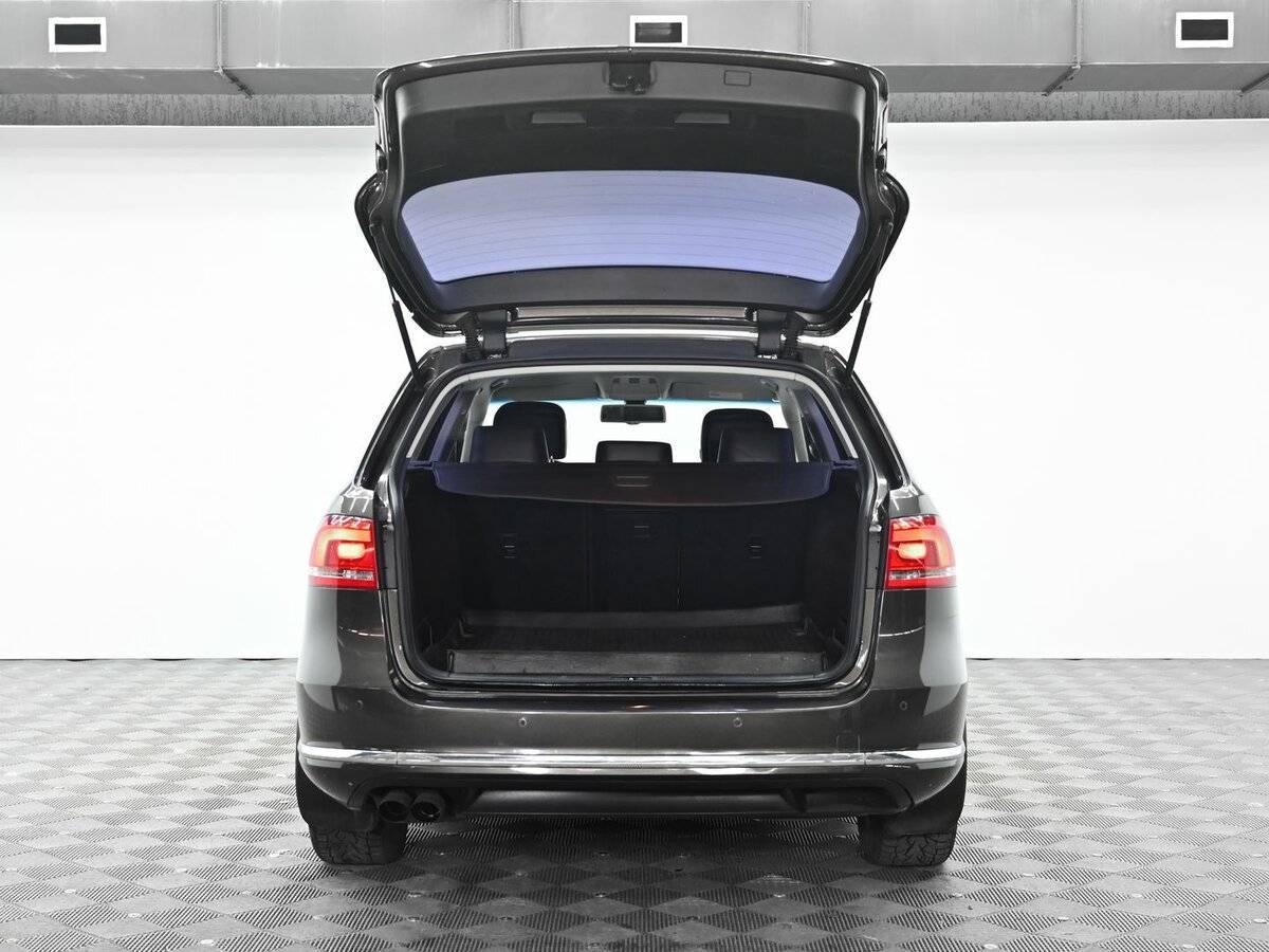 Купить Volkswagen Passat с пробегом. Фото: #4
