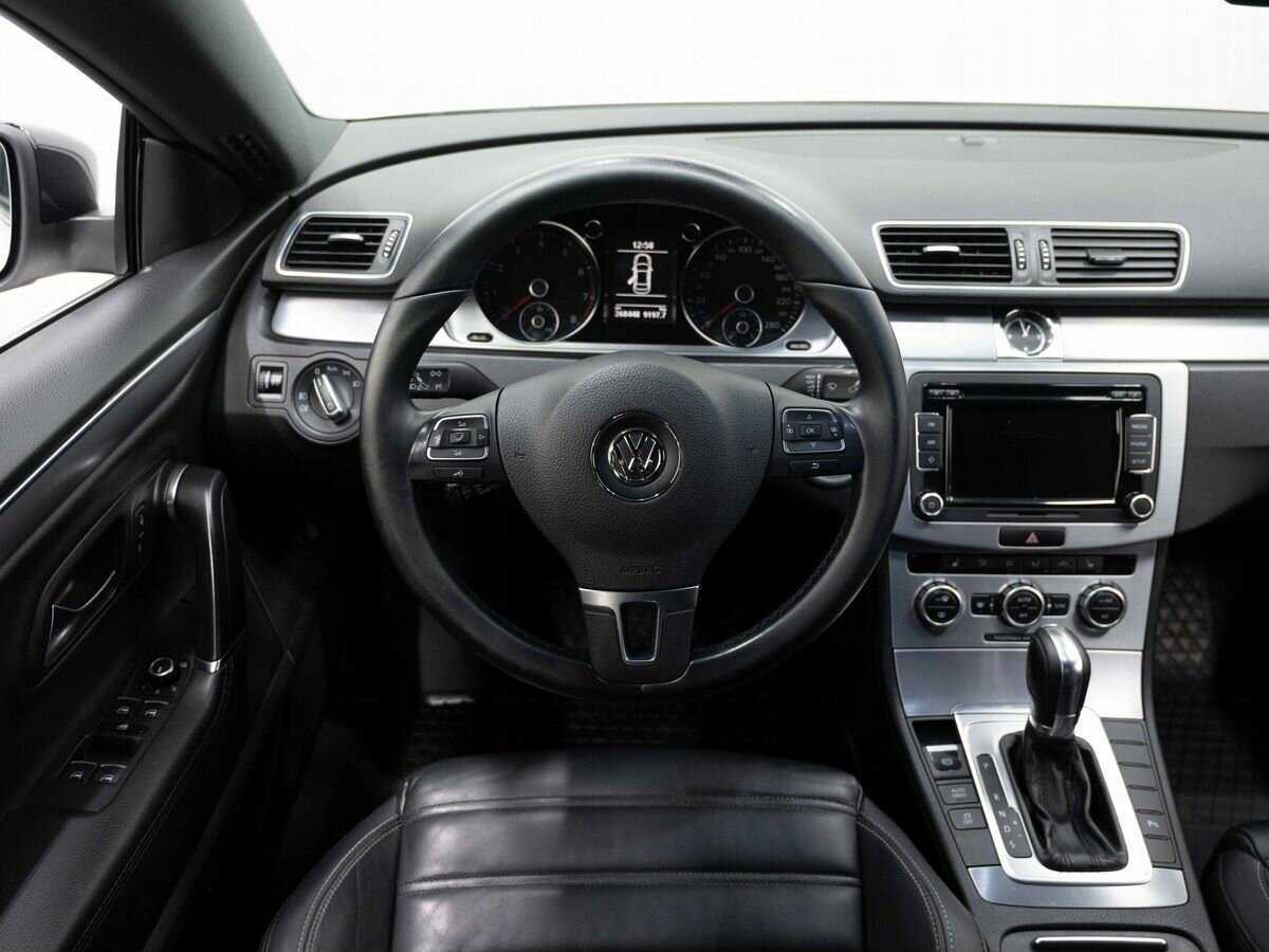 Купить Volkswagen Passat CC с пробегом. Фото: #13