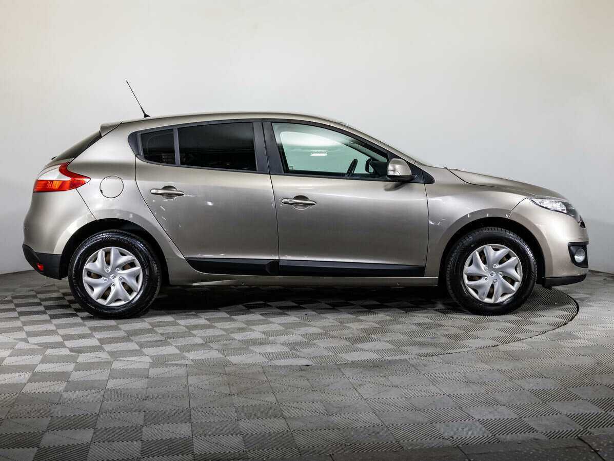 Купить Renault Megane с пробегом. Фото: #3
