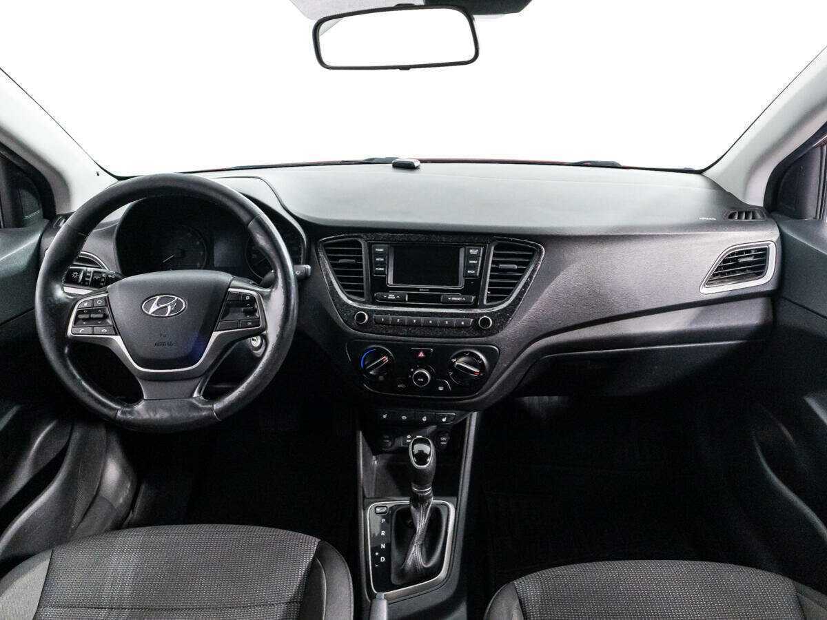 Купить Hyundai Solaris с пробегом. Фото: #12