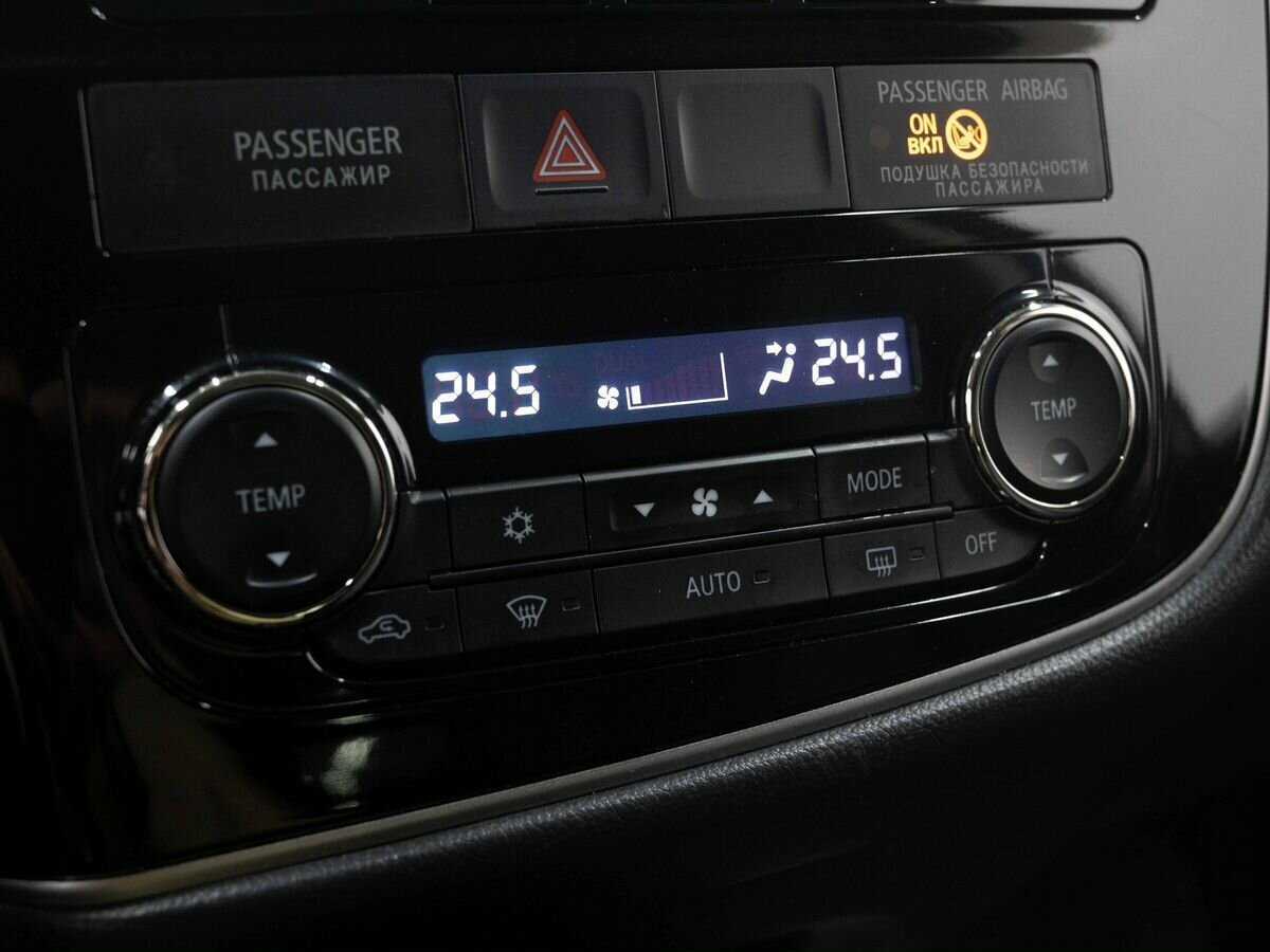 Купить Mitsubishi Outlander с пробегом. Фото: #22