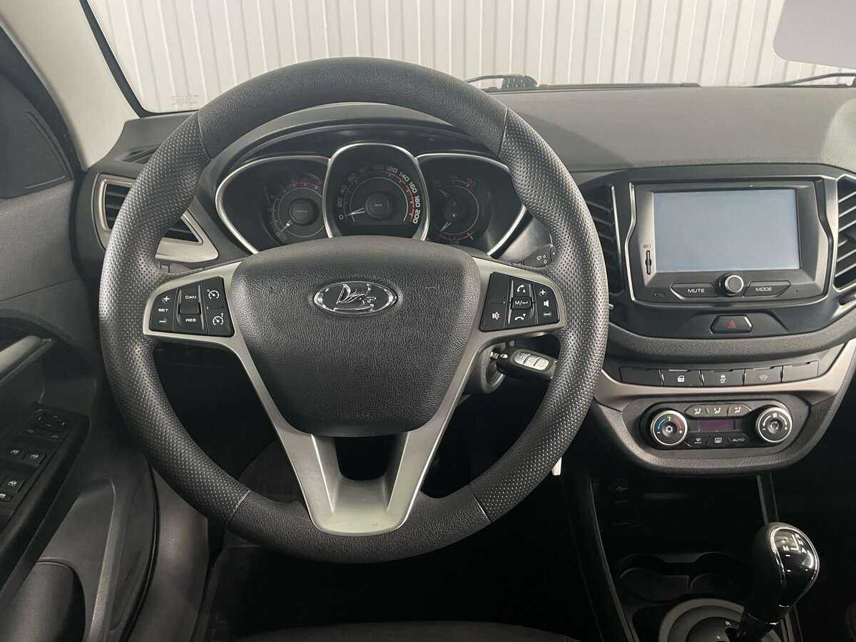 Купить Lada (ВАЗ) Vesta с пробегом. Фото: #9