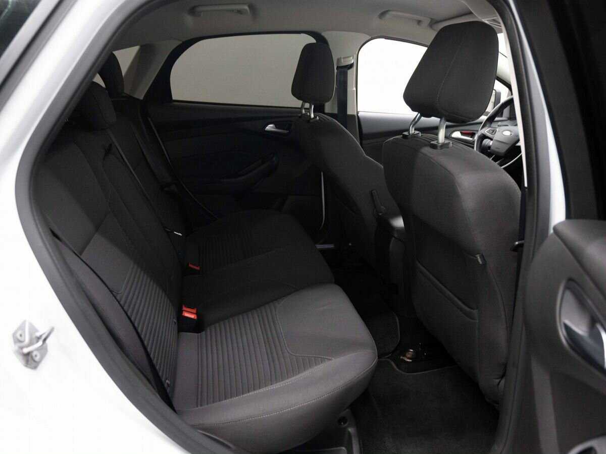 Купить Ford Focus с пробегом. Фото: #9