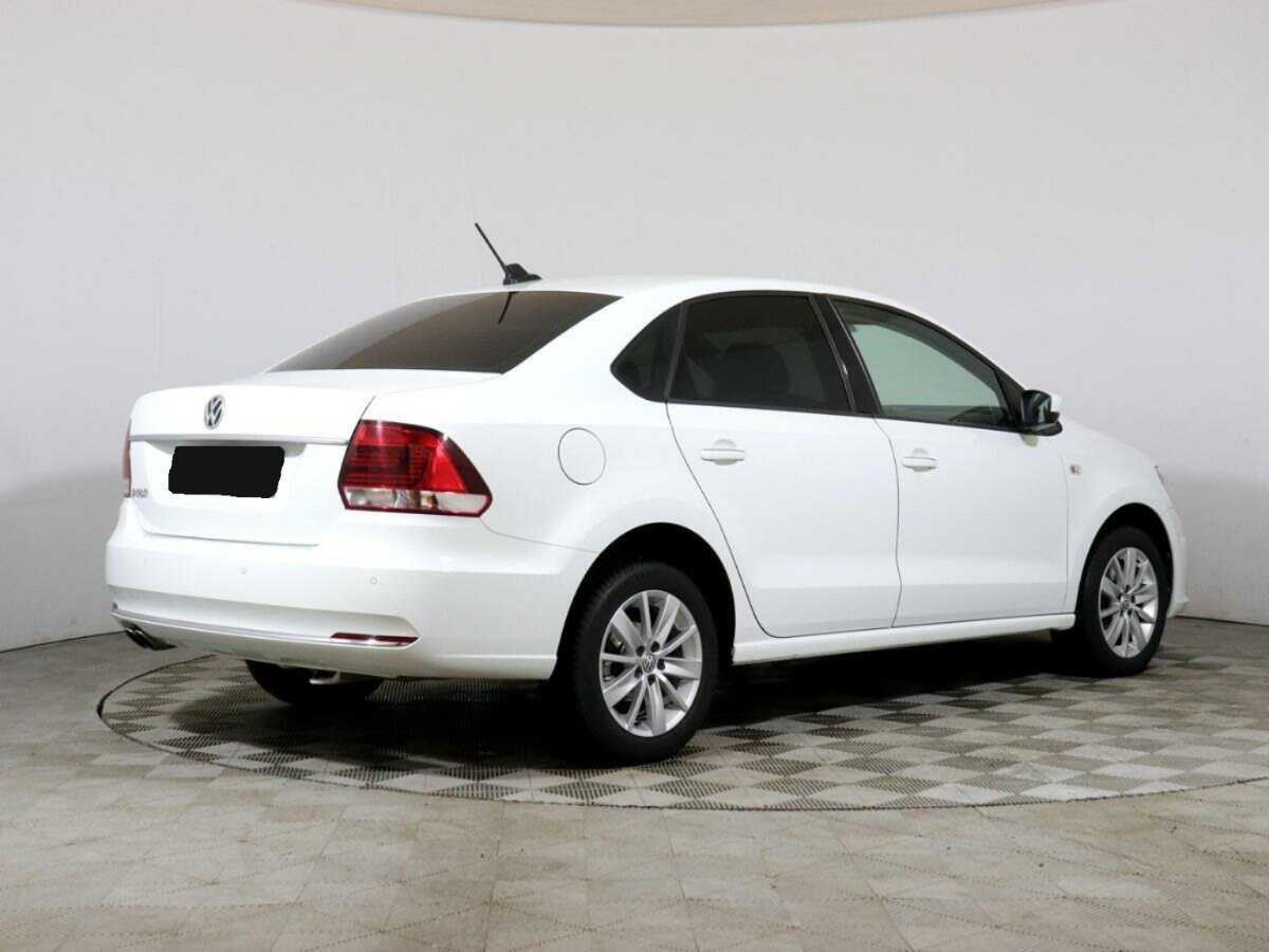 Купить Volkswagen Polo с пробегом. Фото: #4