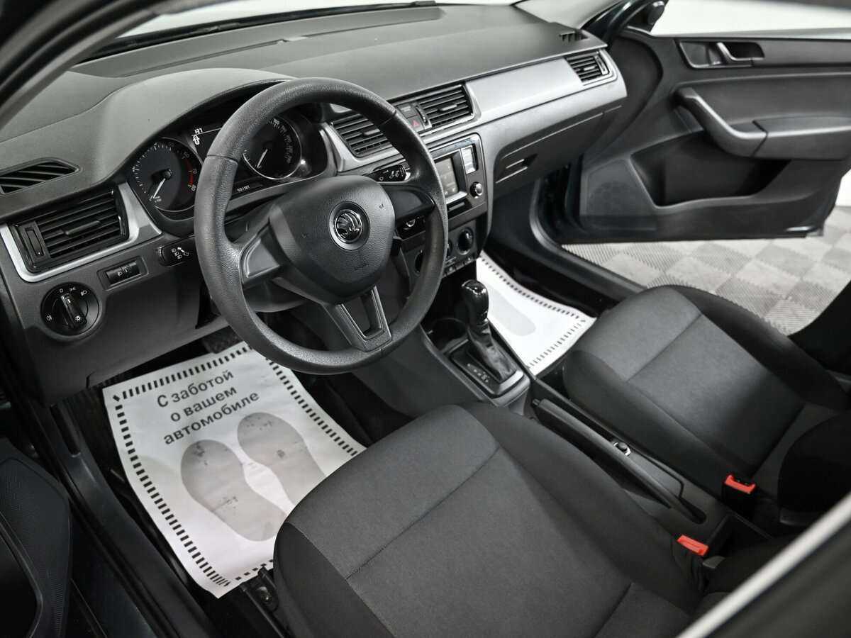 Купить Skoda Rapid с пробегом. Фото: #4