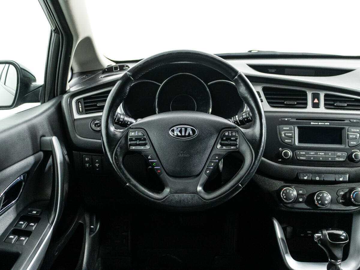 Купить Kia Ceed с пробегом. Фото: #15