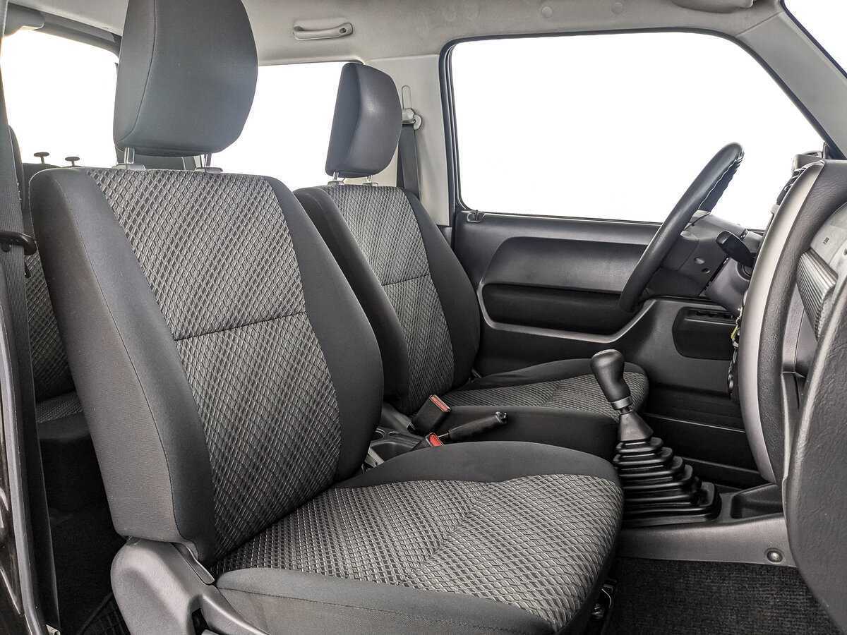 Купить Suzuki Jimny с пробегом. Фото: #17