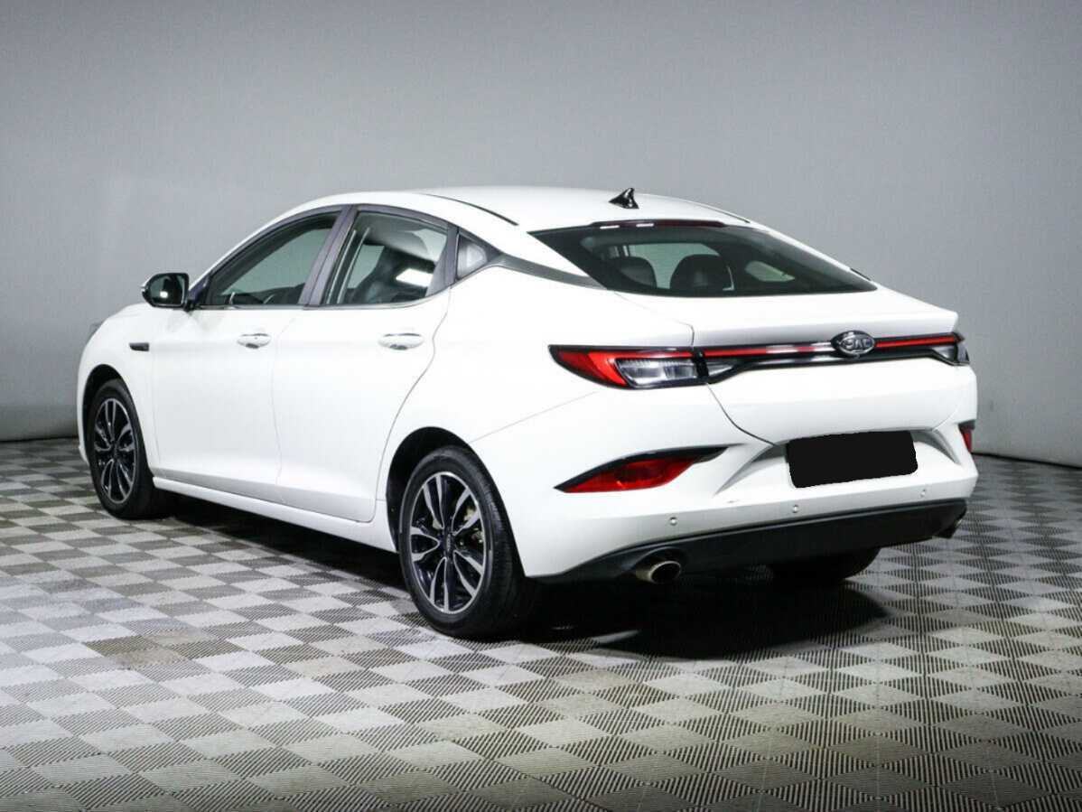 Купить JAC J7 с пробегом. Фото: #5