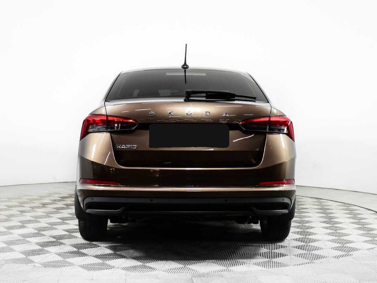 Купить Skoda Rapid с пробегом. Фото: #4