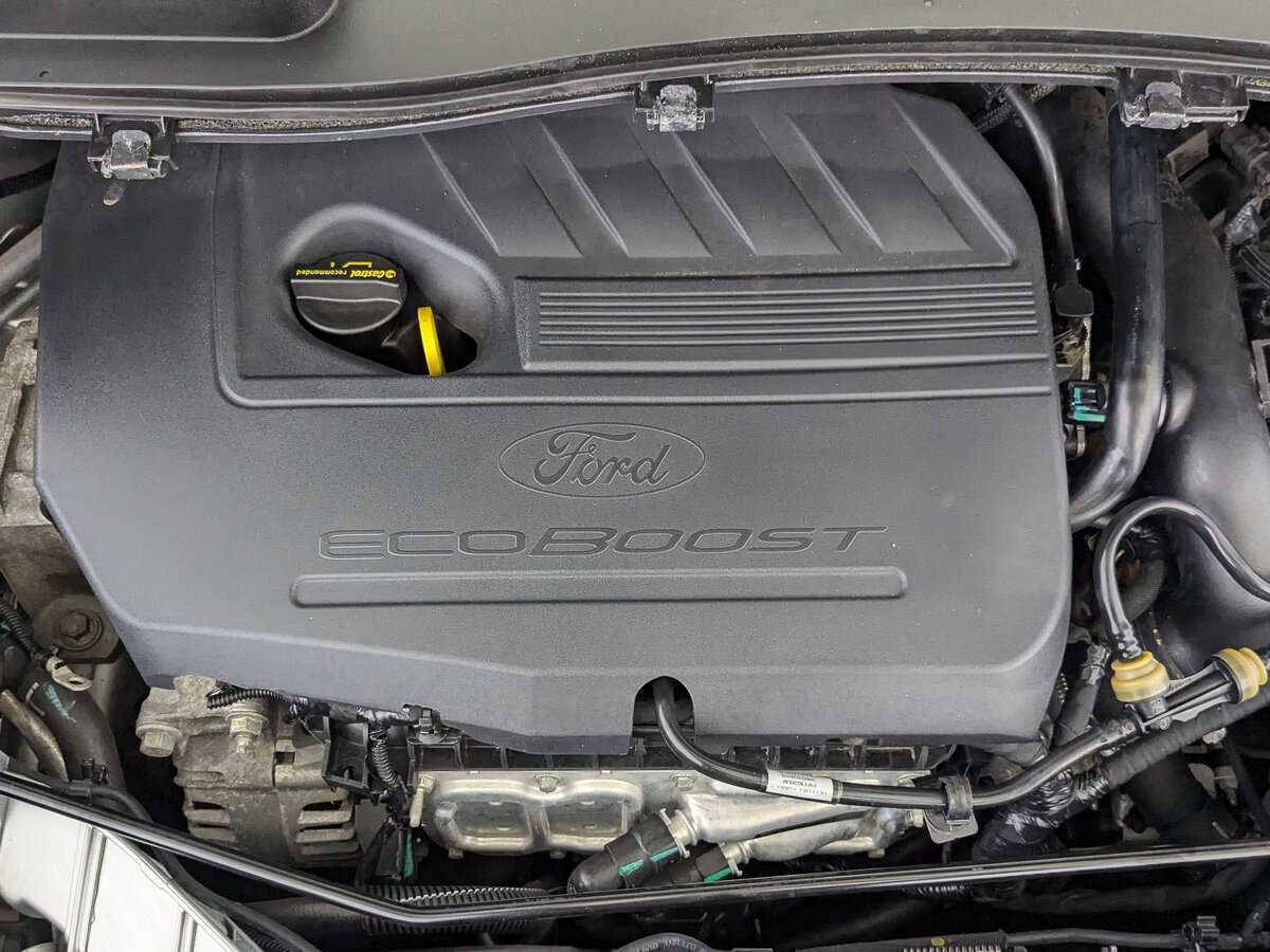 Купить Ford Kuga с пробегом. Фото: #8