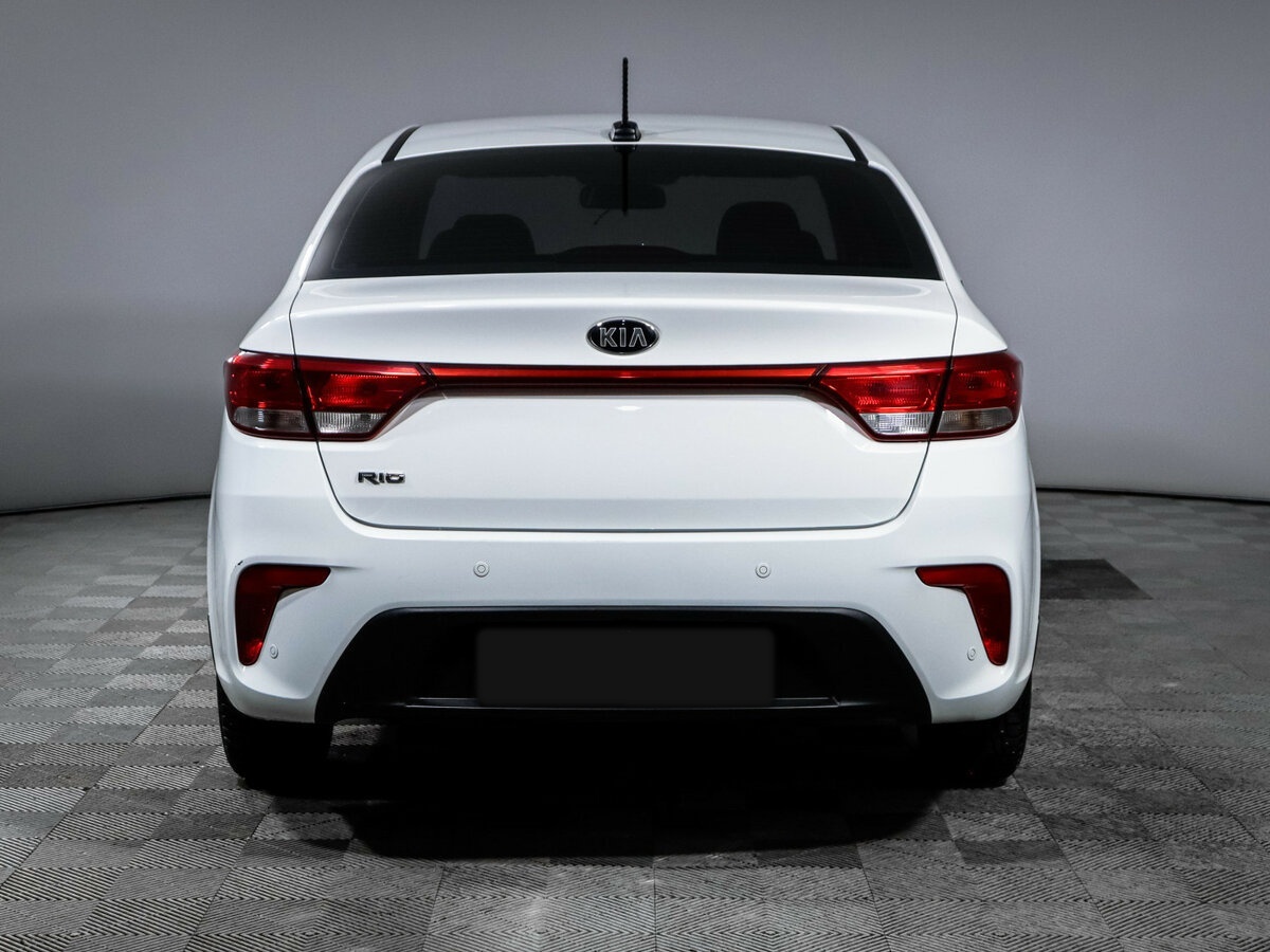 Купить Kia Rio с пробегом. Фото: #4
