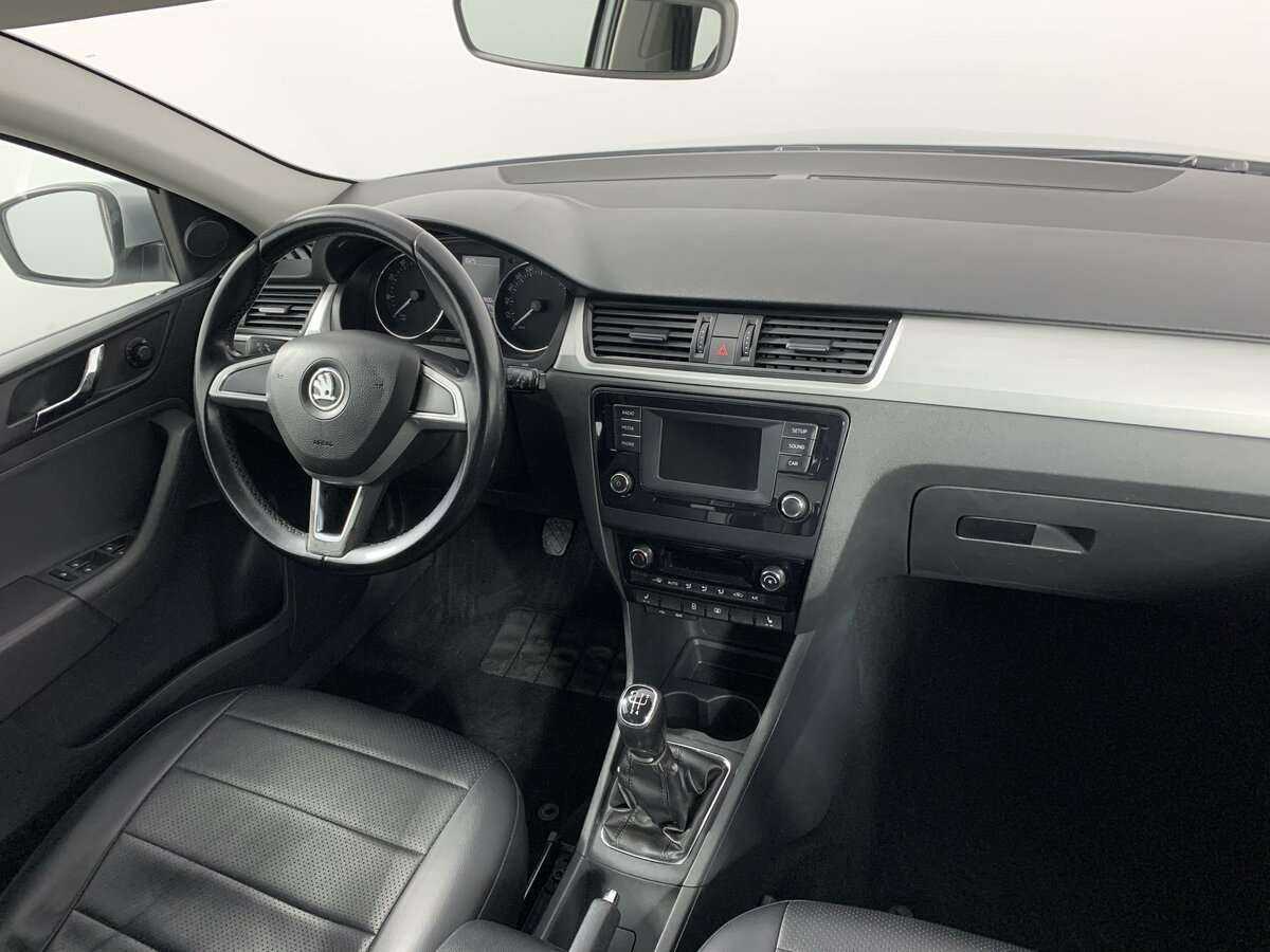 Купить Skoda Rapid с пробегом. Фото: #6