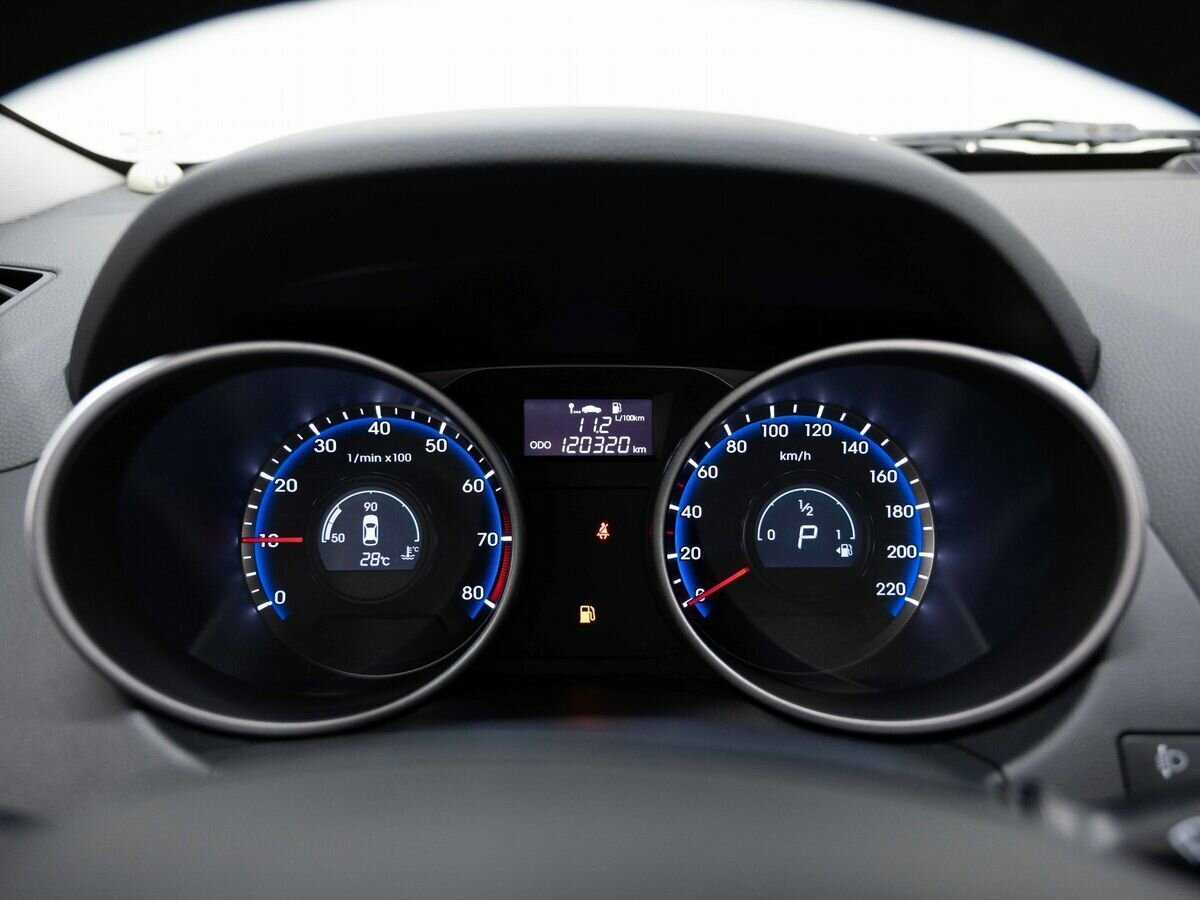 Купить Hyundai ix35 с пробегом. Фото: #16