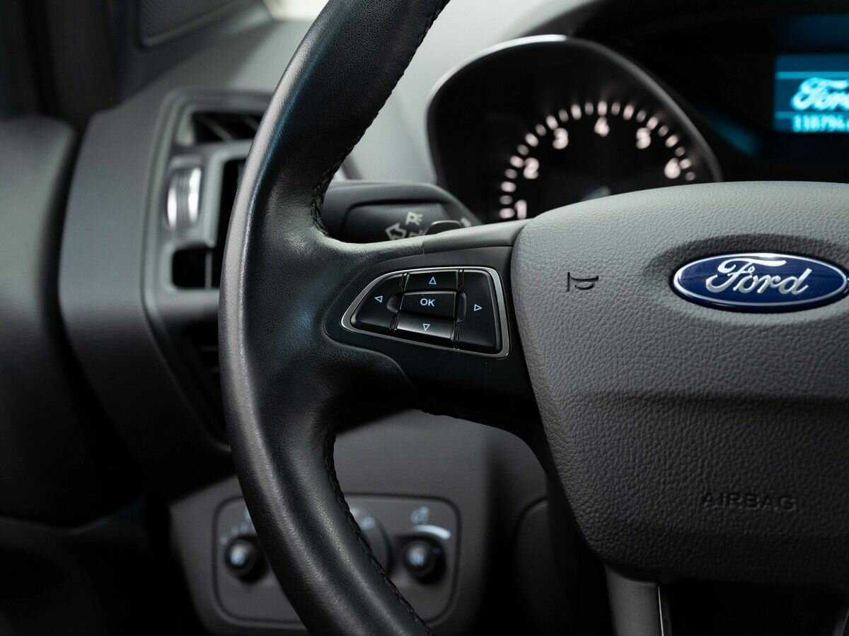 Купить Ford Kuga с пробегом. Фото: #16