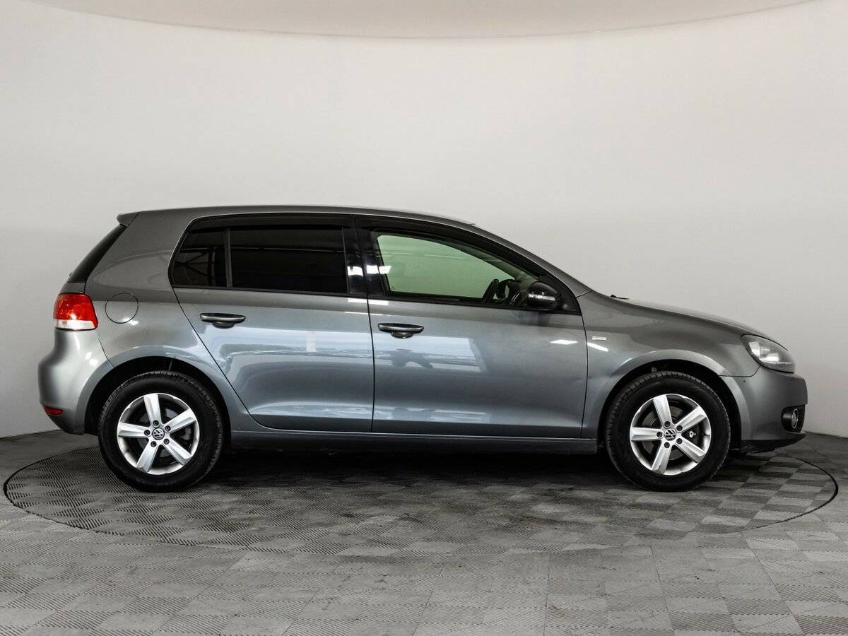 Купить Volkswagen Golf с пробегом. Фото: #3