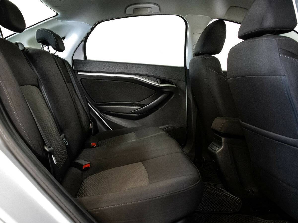 Купить Lada (ВАЗ) Vesta с пробегом. Фото: #13