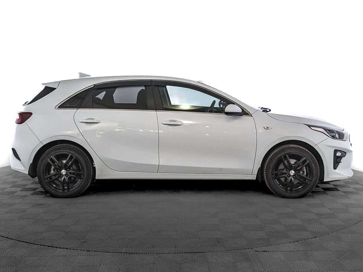 Купить Kia Ceed с пробегом. Фото: #3