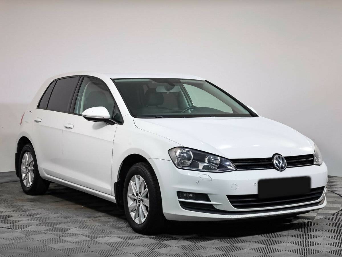 Купить Volkswagen Golf с пробегом. Фото: #2