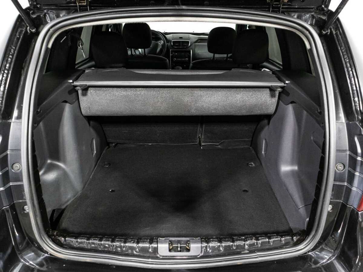 Купить Nissan Terrano с пробегом. Фото: #14