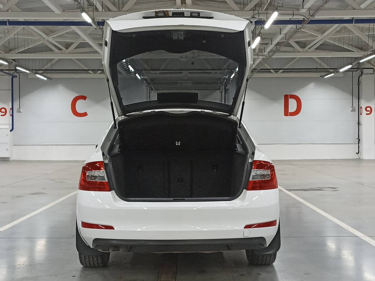 Купить Skoda Octavia с пробегом. Фото: #9