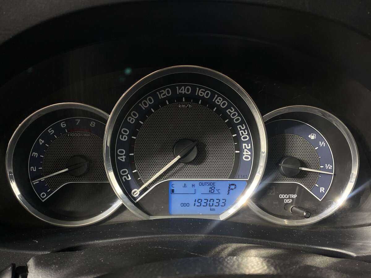 Купить Toyota Corolla с пробегом. Фото: #14