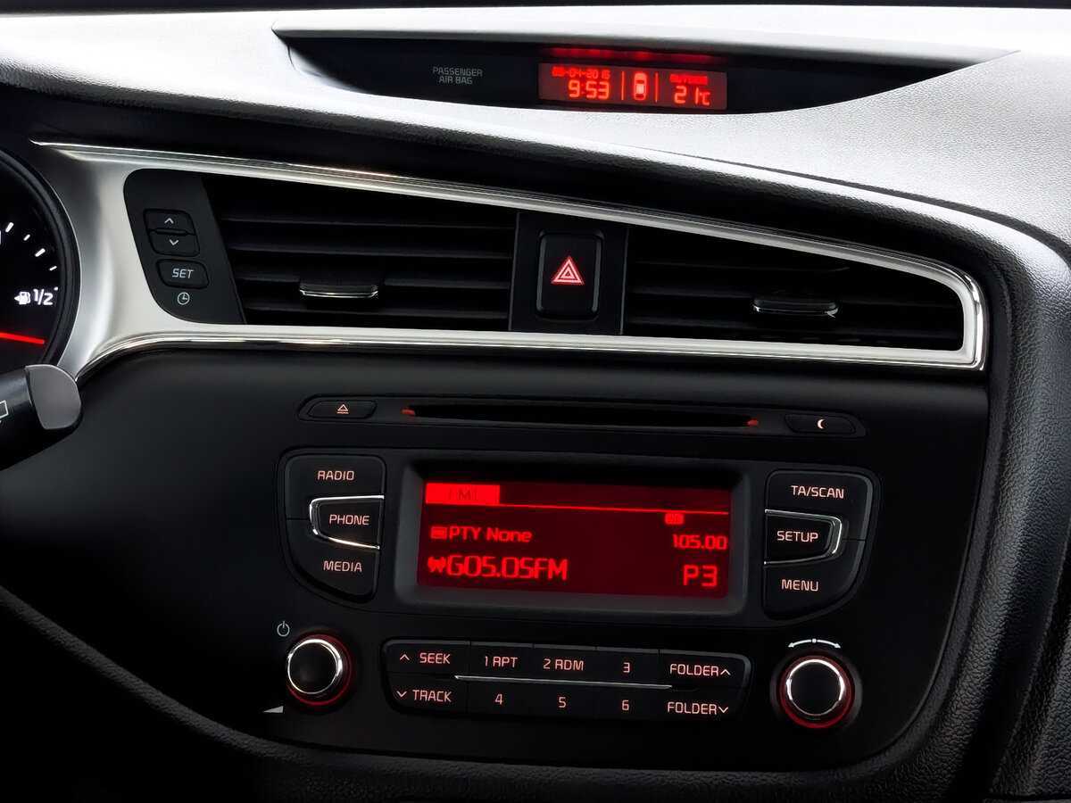 Купить Kia Ceed с пробегом. Фото: #16