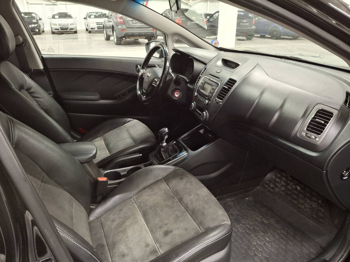 Купить Kia Cerato с пробегом. Фото: #9