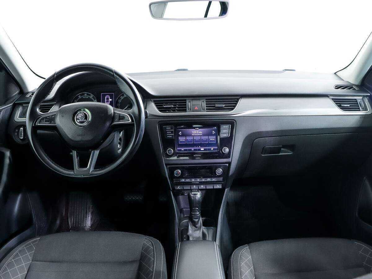 Купить Skoda Rapid с пробегом. Фото: #9