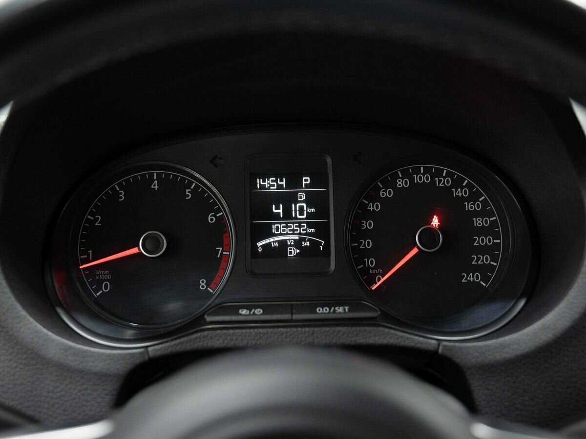 Купить Volkswagen Polo с пробегом. Фото: #14