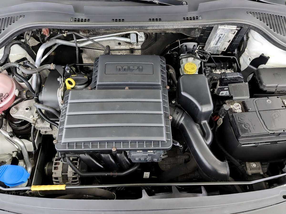 Купить Skoda Rapid с пробегом. Фото: #7