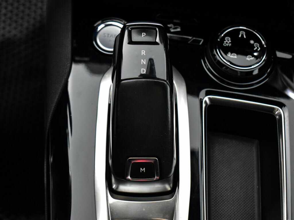 Купить Peugeot 3008 с пробегом. Фото: #12